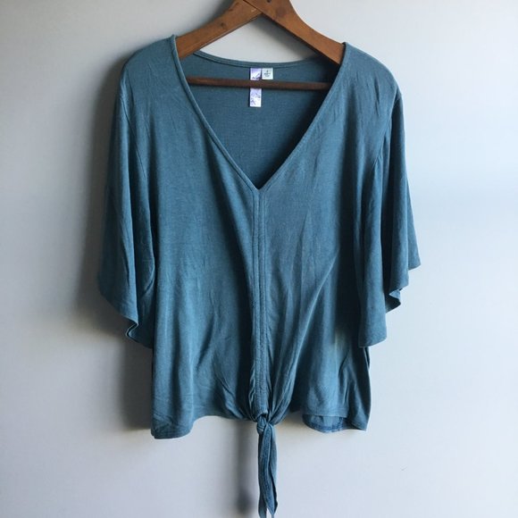 ⚪ 3/$15  alya teal v-neck tie waist flutter sleeves - Picture 7 of 12